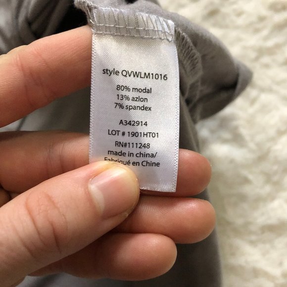 Barefoot dreams luxe milk jersey namaste top gray size small - Picture 7 of 7